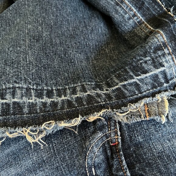 Unique DKNY Long Deconstructed Frayed Denim Skirt Size 0 - Picture 11 of 11